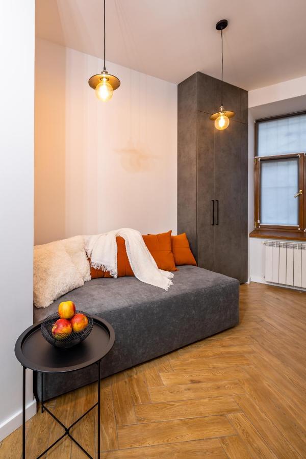 Romari Апартаменти Lviv Buitenkant foto