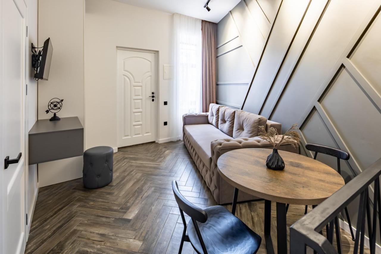 Romari Апартаменти Lviv Buitenkant foto
