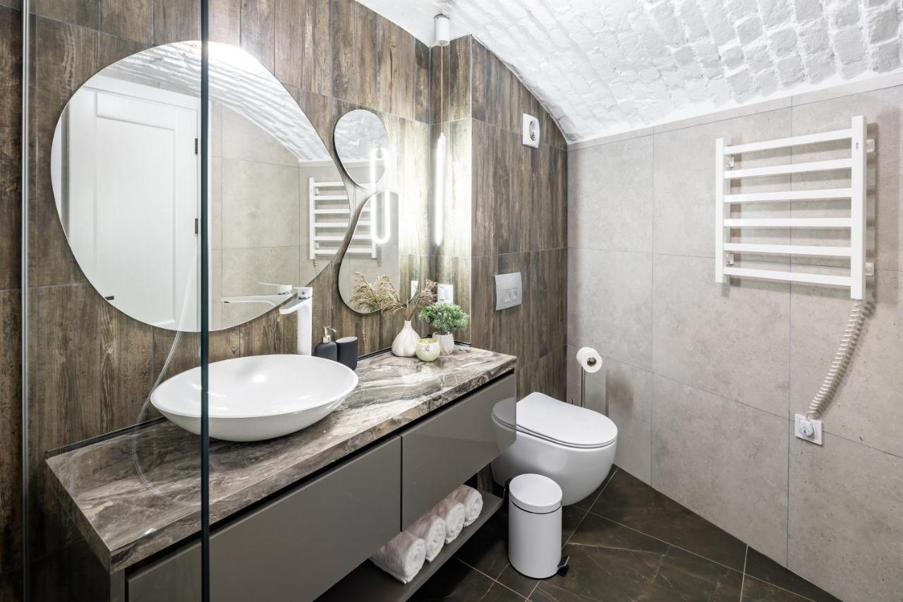 Romari Апартаменти Lviv Buitenkant foto